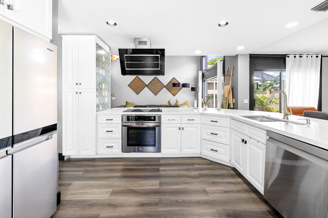 待售: $545,000 (3 贝兹, 2 浴室, 2075 平方英尺)