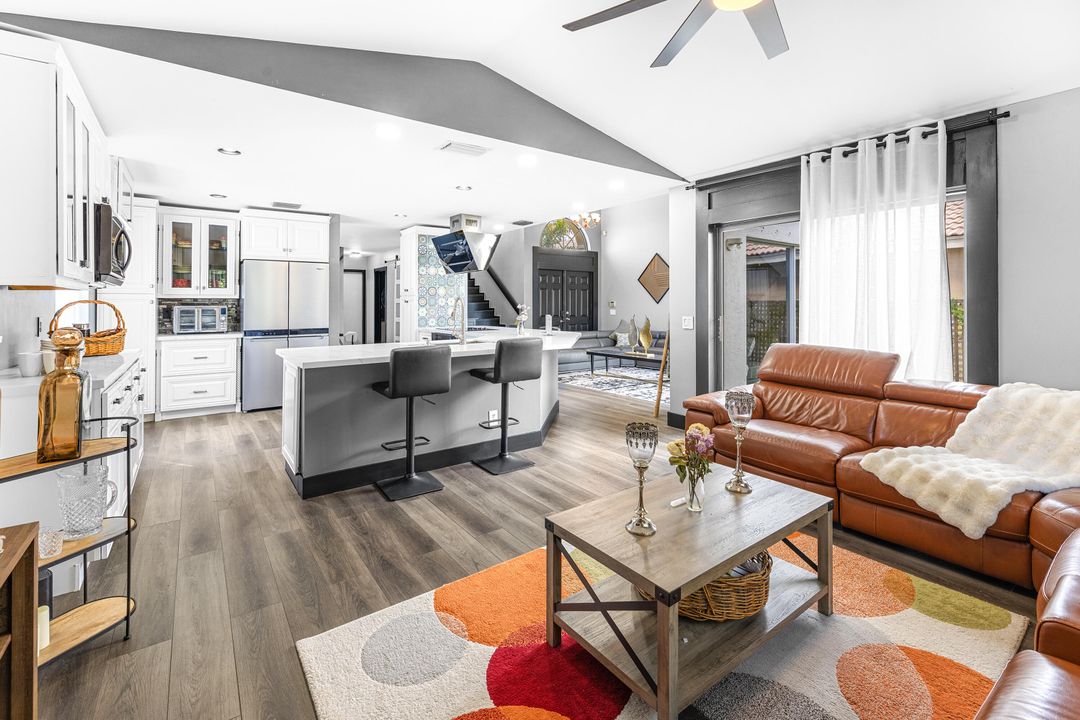 待售: $545,000 (3 贝兹, 2 浴室, 2075 平方英尺)