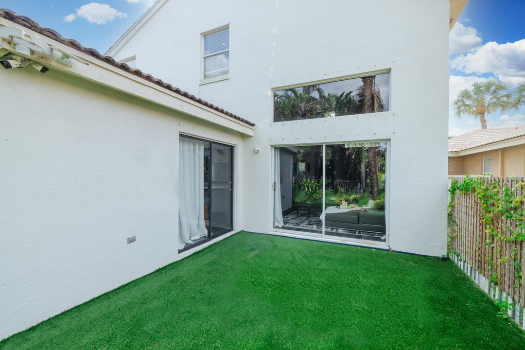 待售: $545,000 (3 贝兹, 2 浴室, 2075 平方英尺)