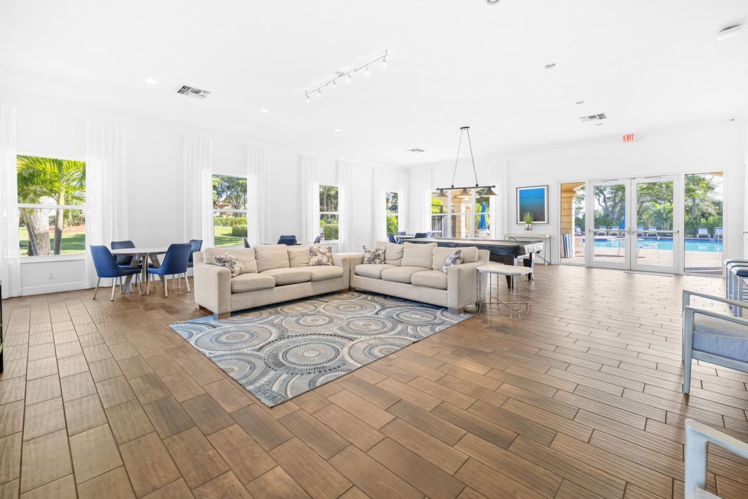 待售: $545,000 (3 贝兹, 2 浴室, 2075 平方英尺)