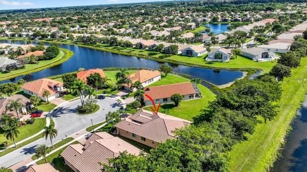 For Sale: $599,000 (4 beds, 3 baths, 2342 Square Feet)