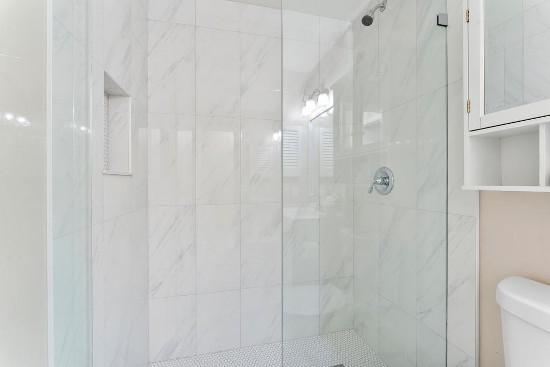 For Sale: $335,000 (3 beds, 2 baths, 1298 Square Feet)