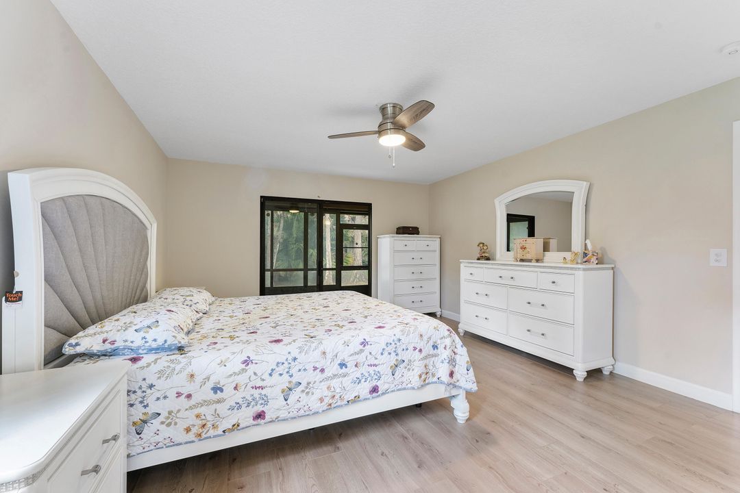 For Sale: $335,000 (3 beds, 2 baths, 1298 Square Feet)