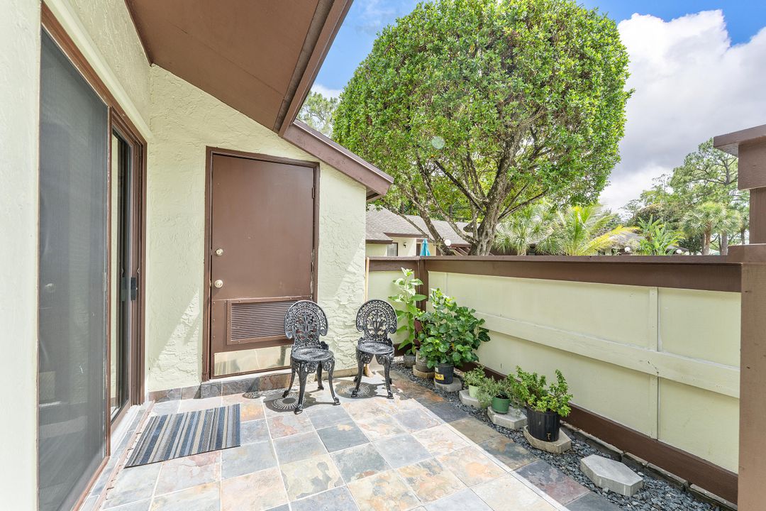 For Sale: $335,000 (3 beds, 2 baths, 1298 Square Feet)