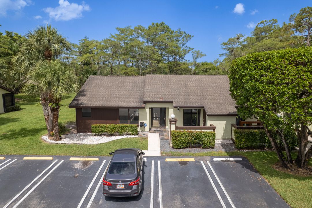 For Sale: $335,000 (3 beds, 2 baths, 1298 Square Feet)