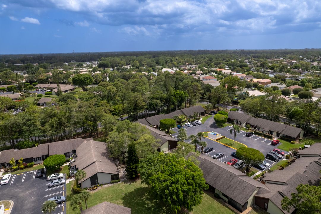 For Sale: $335,000 (3 beds, 2 baths, 1298 Square Feet)