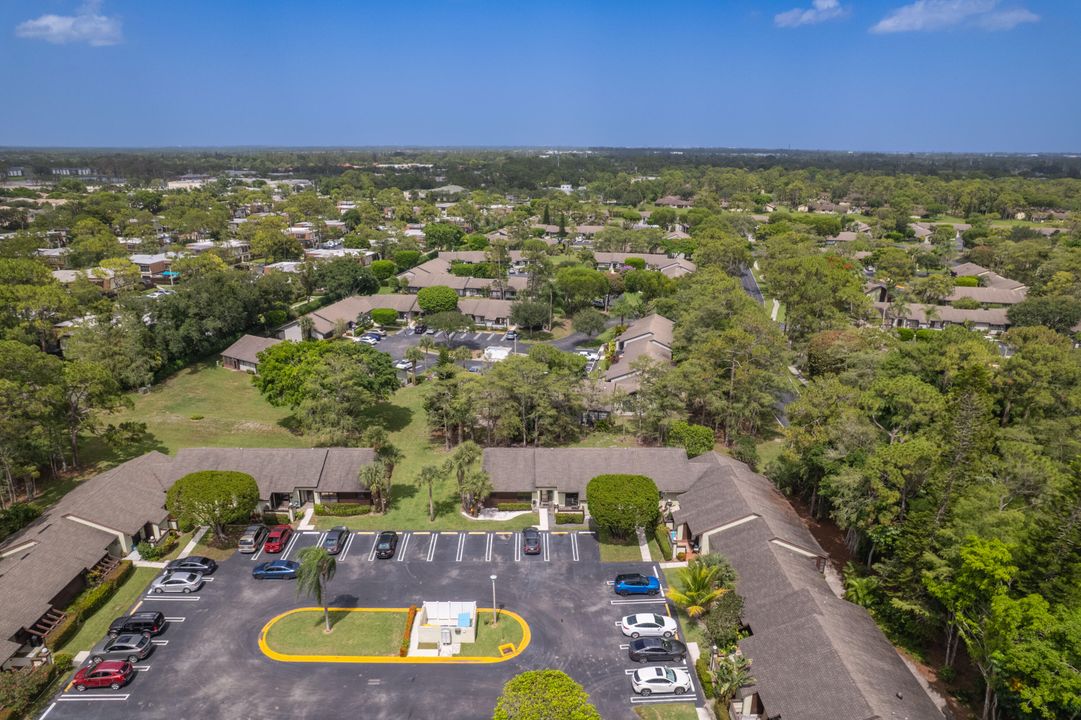 For Sale: $335,000 (3 beds, 2 baths, 1298 Square Feet)