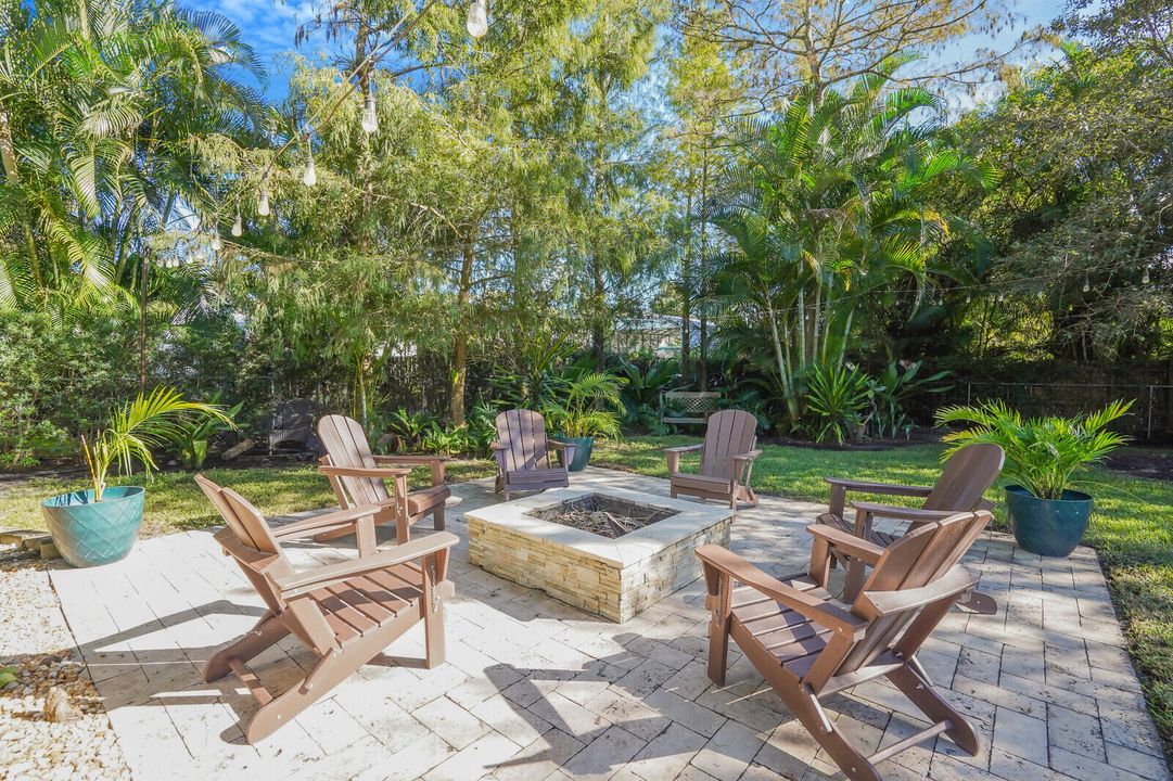 Active With Contract: $1,475,000 (4 beds, 3 baths, 3132 Square Feet)