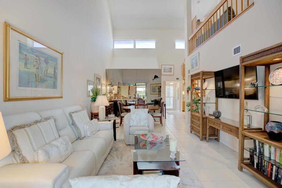 For Rent: $3,500 (3 beds, 2 baths, 1476 Square Feet)