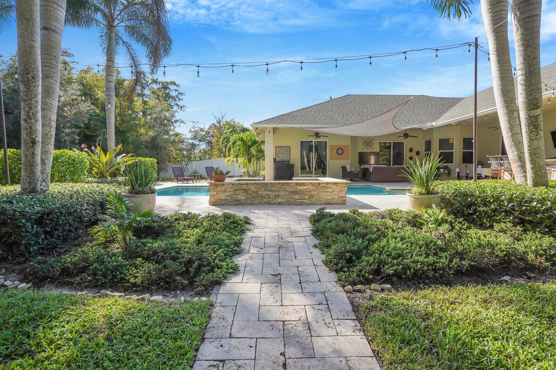 Active With Contract: $1,475,000 (4 beds, 3 baths, 3132 Square Feet)