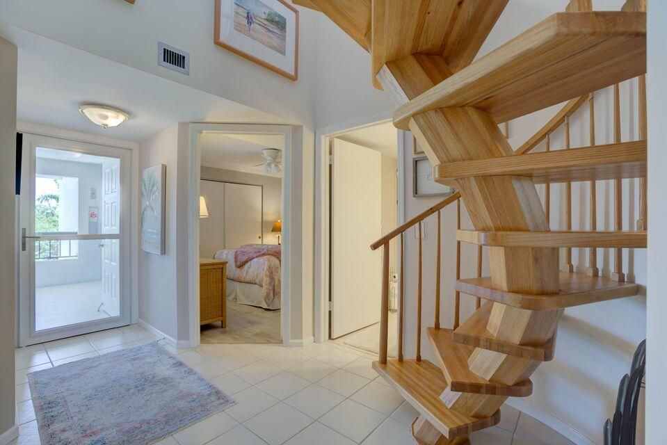 For Rent: $3,500 (3 beds, 2 baths, 1476 Square Feet)