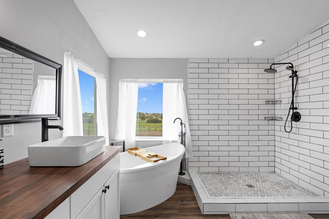 На продажу: $1,299,000 (3 спален, 3 ванн, 3107 Квадратных фут)