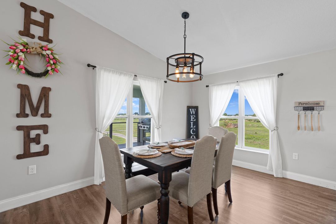 На продажу: $1,299,000 (3 спален, 3 ванн, 3107 Квадратных фут)