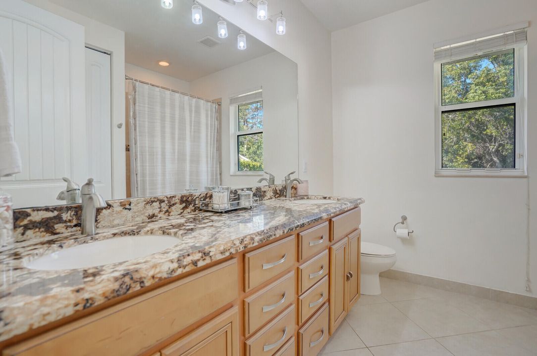 Active With Contract: $1,475,000 (4 beds, 3 baths, 3132 Square Feet)