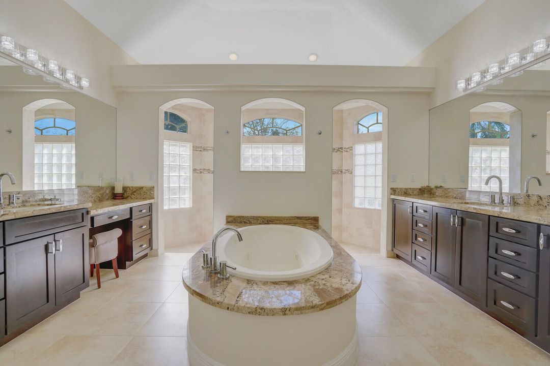 Active With Contract: $1,475,000 (4 beds, 3 baths, 3132 Square Feet)