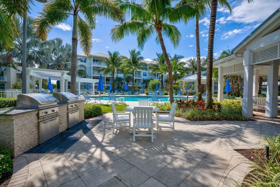 For Rent: $3,500 (3 beds, 2 baths, 1476 Square Feet)