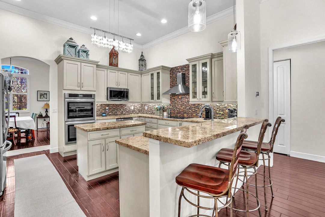 Active With Contract: $1,475,000 (4 beds, 3 baths, 3132 Square Feet)