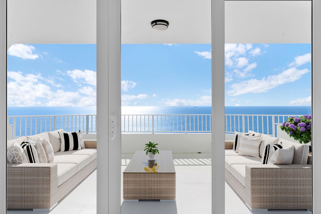 На продажу: $1,900,000 (2 спален, 2 ванн, 1448 Квадратных фут)