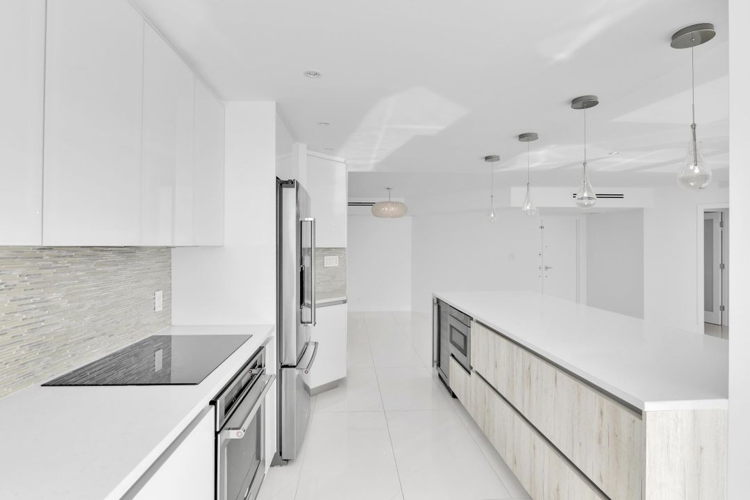 На продажу: $1,900,000 (2 спален, 2 ванн, 1448 Квадратных фут)