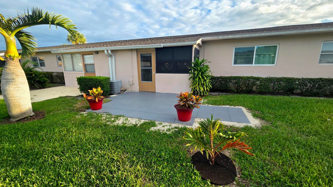 For Sale: $139,000 (1 beds, 1 baths, 662 Square Feet)