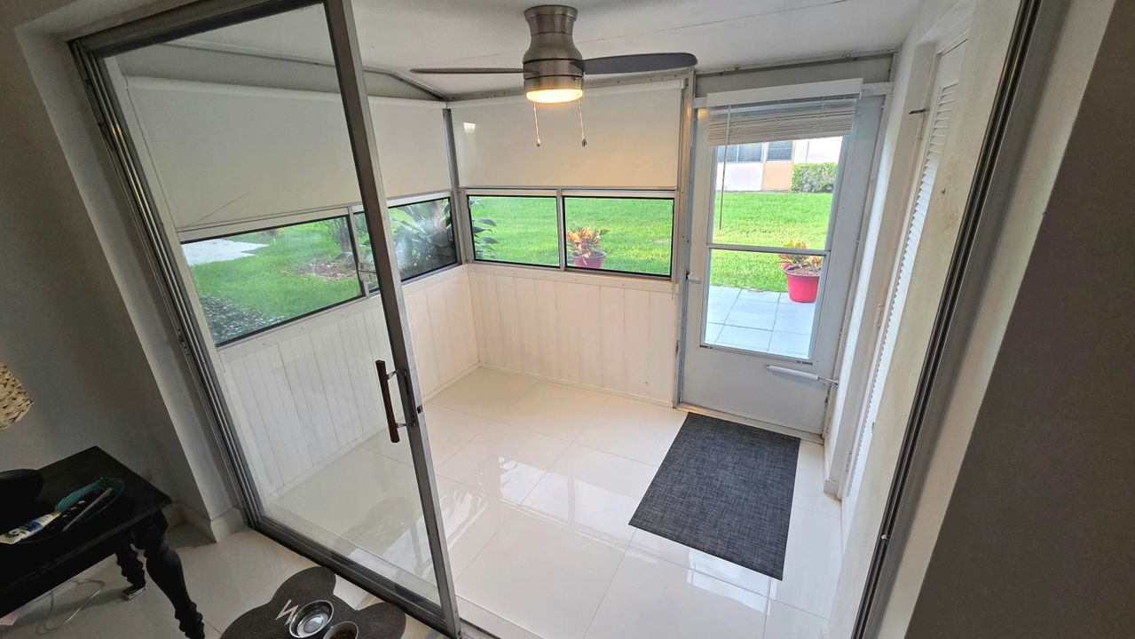 For Sale: $139,000 (1 beds, 1 baths, 662 Square Feet)