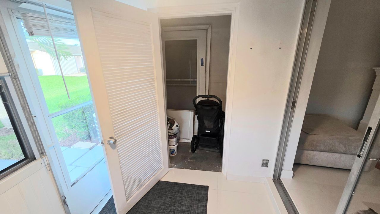 For Sale: $139,000 (1 beds, 1 baths, 662 Square Feet)