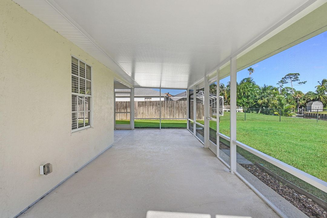 Active With Contract: $399,000 (3 beds, 2 baths, 1518 Square Feet)