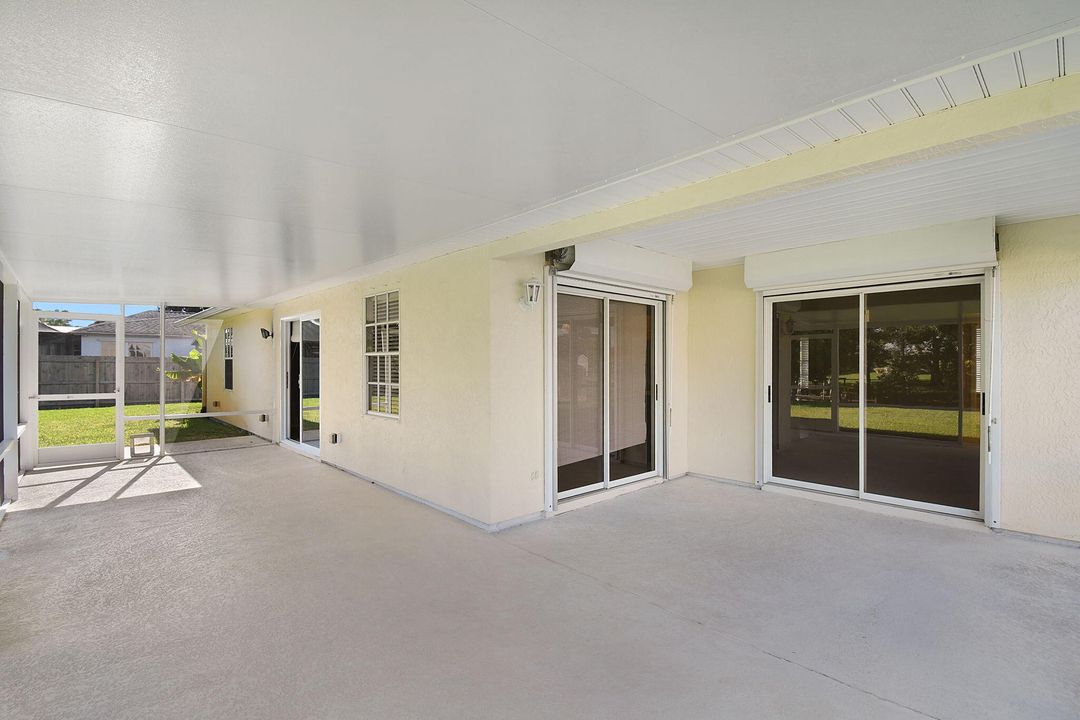 Active With Contract: $399,000 (3 beds, 2 baths, 1518 Square Feet)