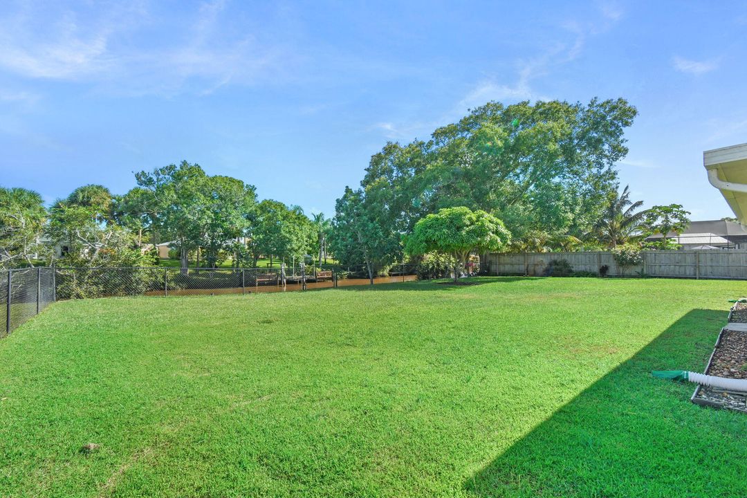 Active With Contract: $399,000 (3 beds, 2 baths, 1518 Square Feet)