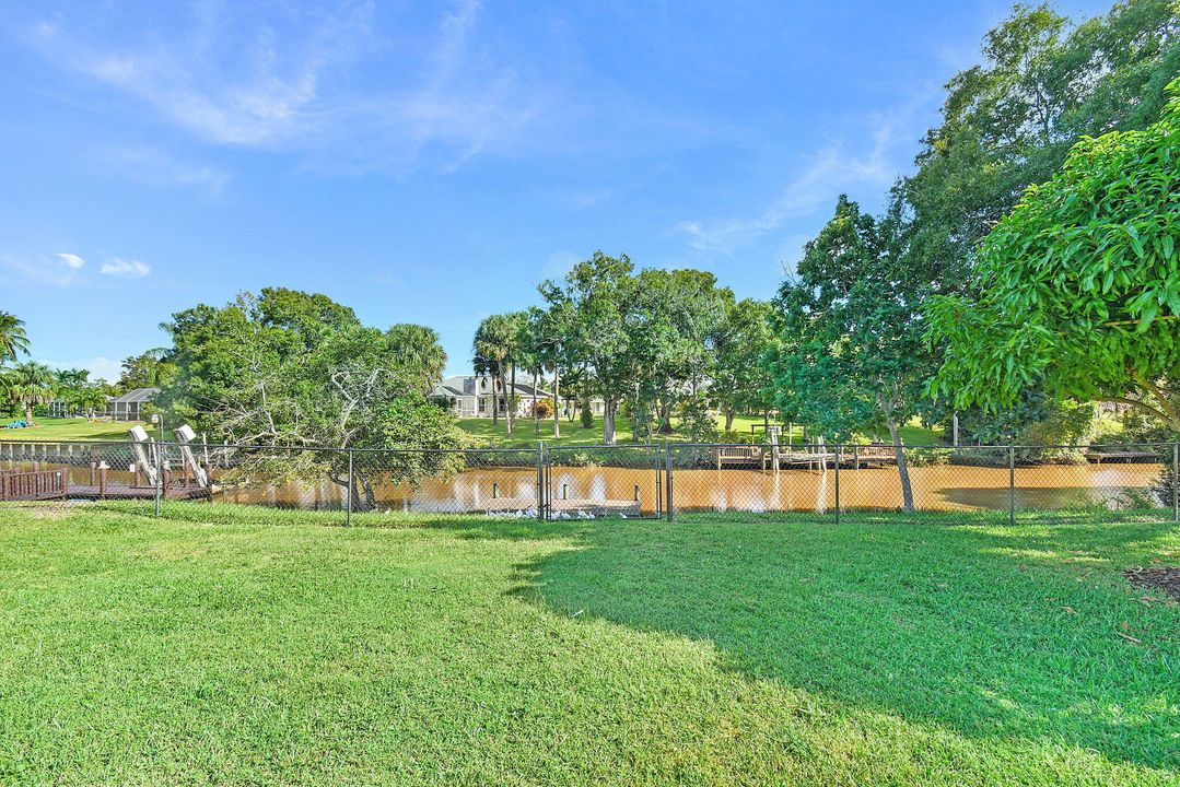 Active With Contract: $399,000 (3 beds, 2 baths, 1518 Square Feet)