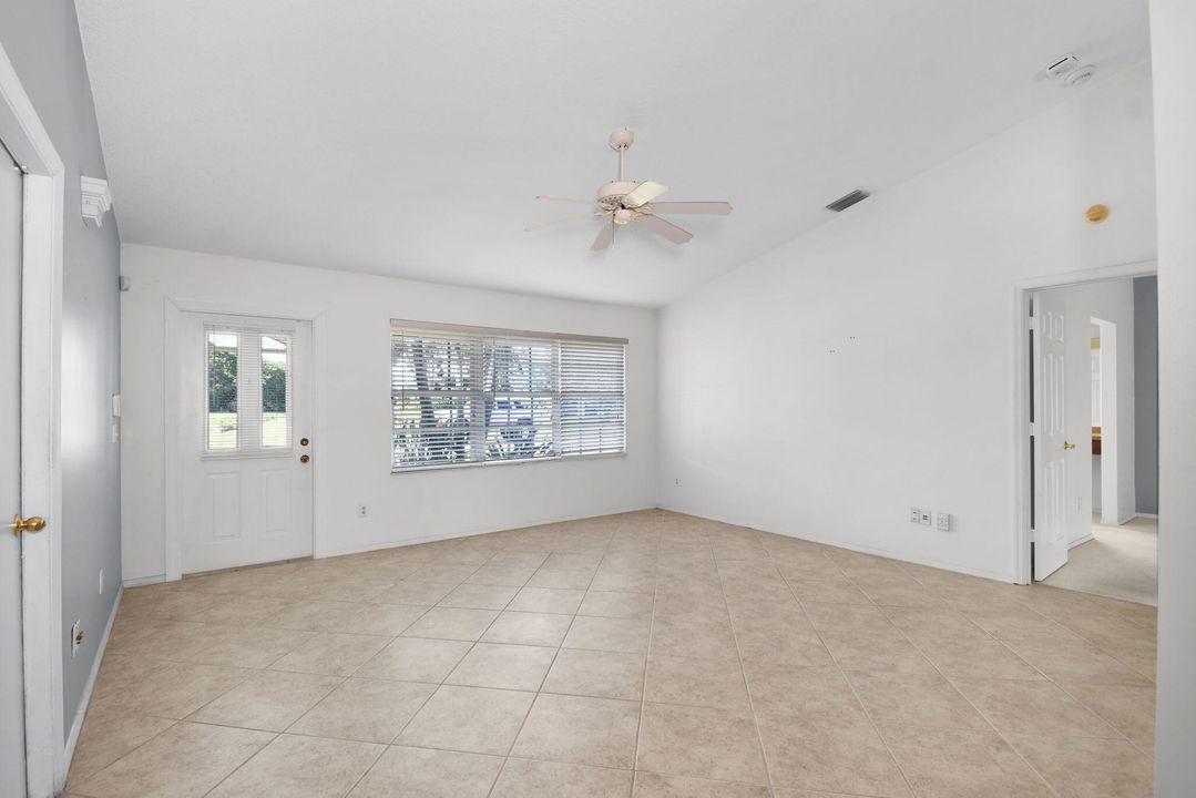 Active With Contract: $399,000 (3 beds, 2 baths, 1518 Square Feet)