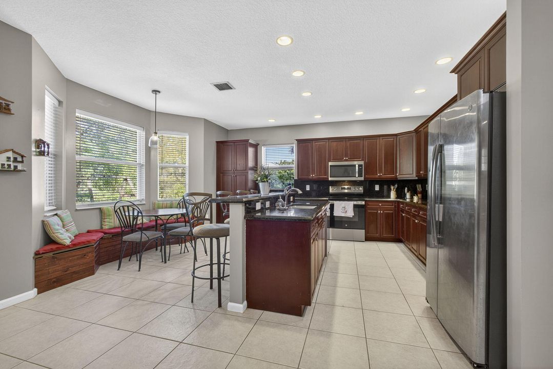 Active With Contract: $679,000 (5 beds, 2 baths, 2888 Square Feet)