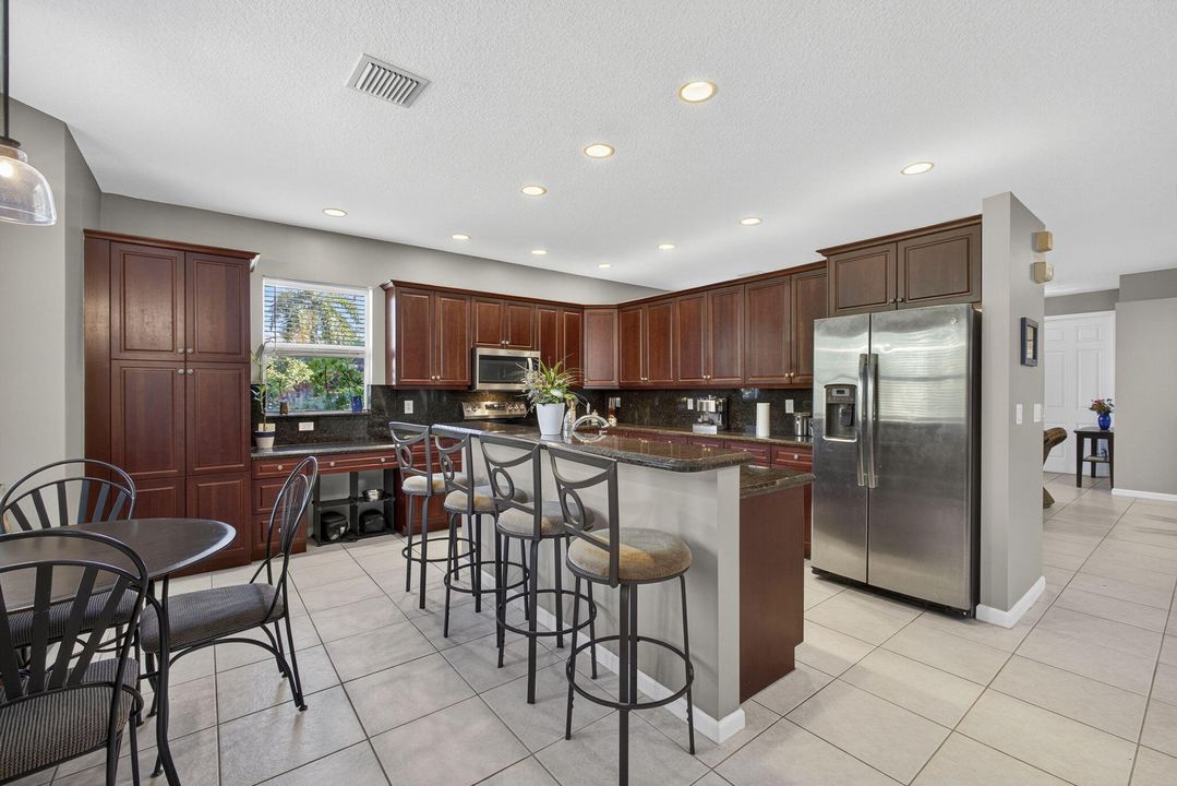 Active With Contract: $679,000 (5 beds, 2 baths, 2888 Square Feet)