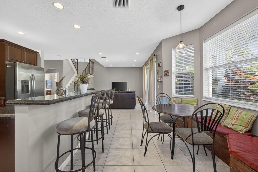 Active With Contract: $679,000 (5 beds, 2 baths, 2888 Square Feet)