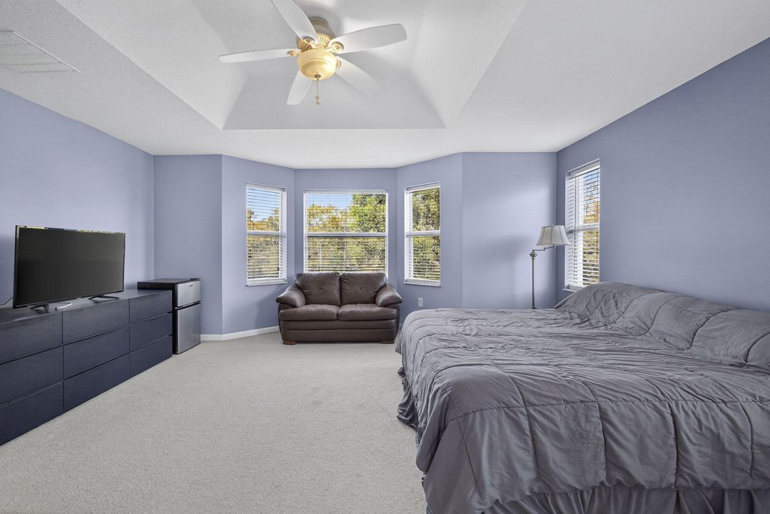 Active With Contract: $679,000 (5 beds, 2 baths, 2888 Square Feet)