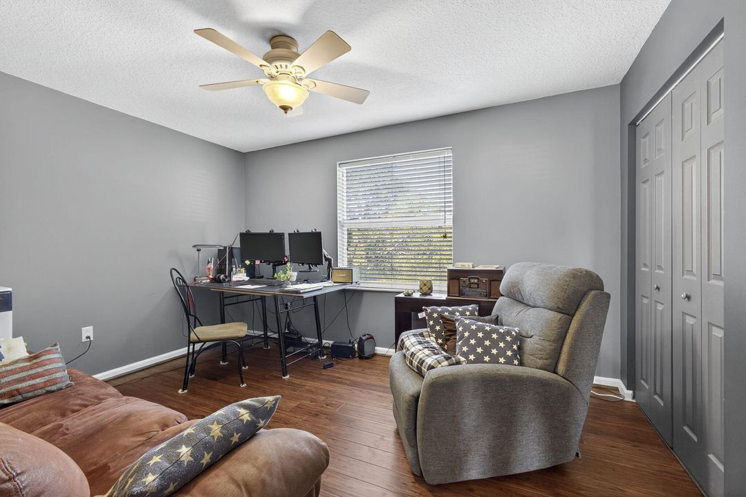 Active With Contract: $679,000 (5 beds, 2 baths, 2888 Square Feet)