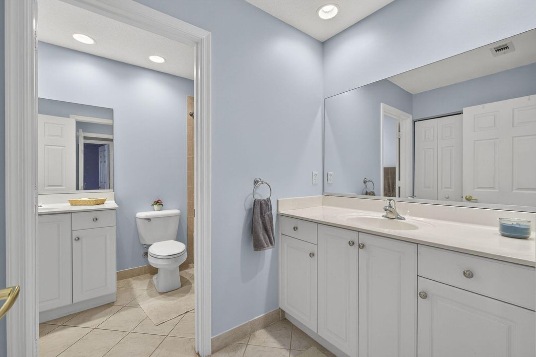 Active With Contract: $679,000 (5 beds, 2 baths, 2888 Square Feet)