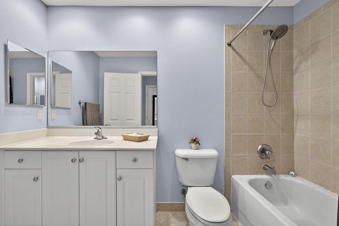 Active With Contract: $679,000 (5 beds, 2 baths, 2888 Square Feet)