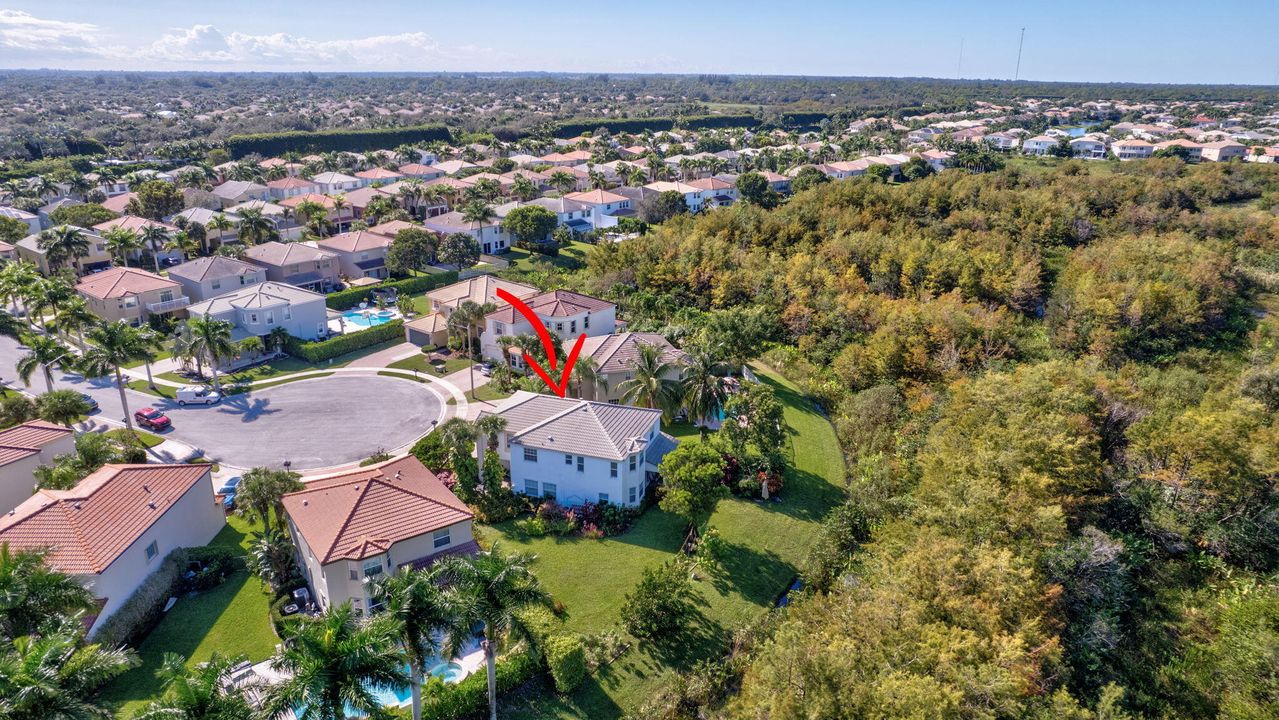 Active With Contract: $679,000 (5 beds, 2 baths, 2888 Square Feet)