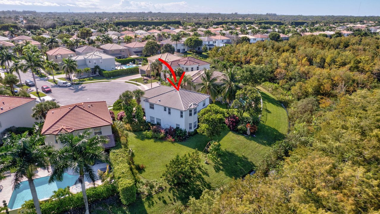 Active With Contract: $679,000 (5 beds, 2 baths, 2888 Square Feet)