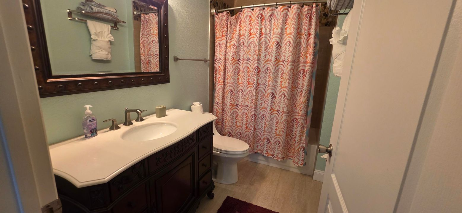 For Rent: $2,250 (2 beds, 2 baths, 1288 Square Feet)