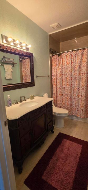 For Rent: $2,250 (2 beds, 2 baths, 1288 Square Feet)