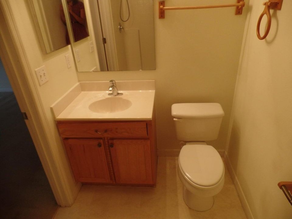 For Rent: $2,200 (3 beds, 2 baths, 1535 Square Feet)