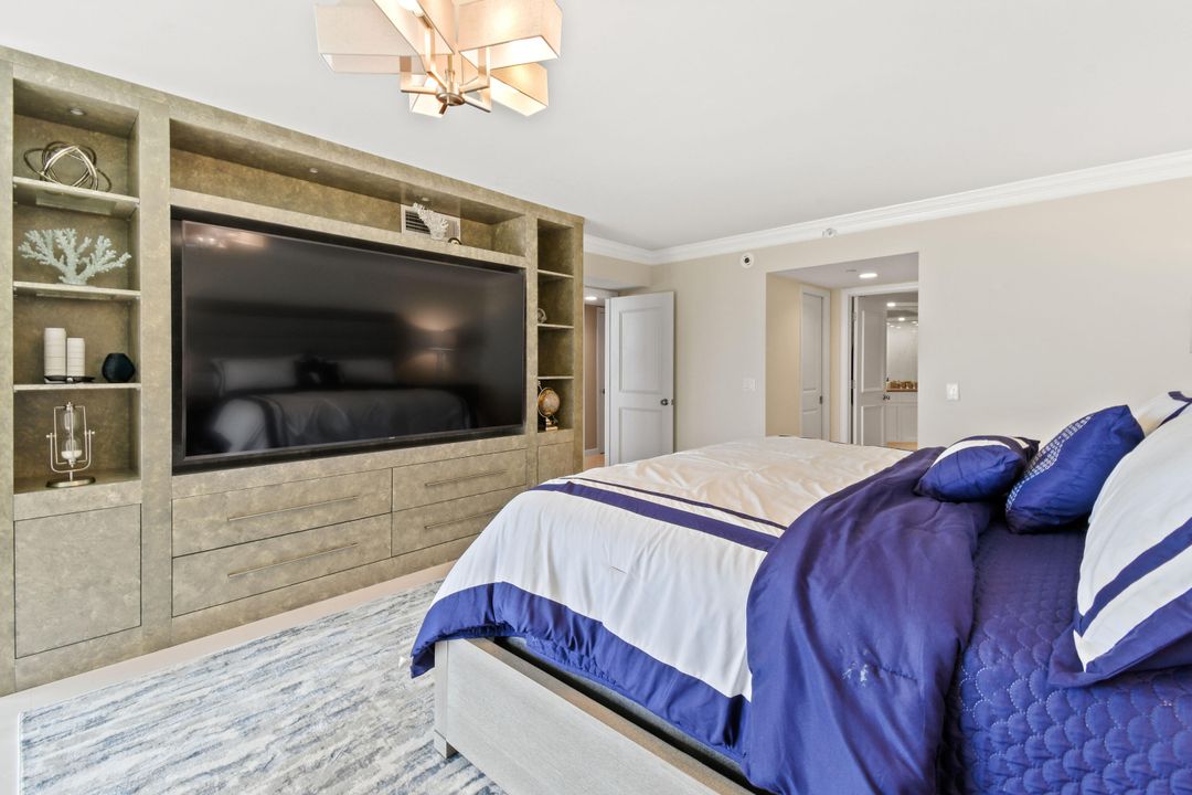 For Sale: $2,999,000 (3 beds, 3 baths, 2676 Square Feet)