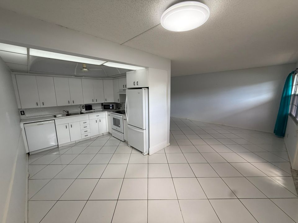 En Renta: $1,700 (2 camas, 2 baños, 896 Pies cuadrados)