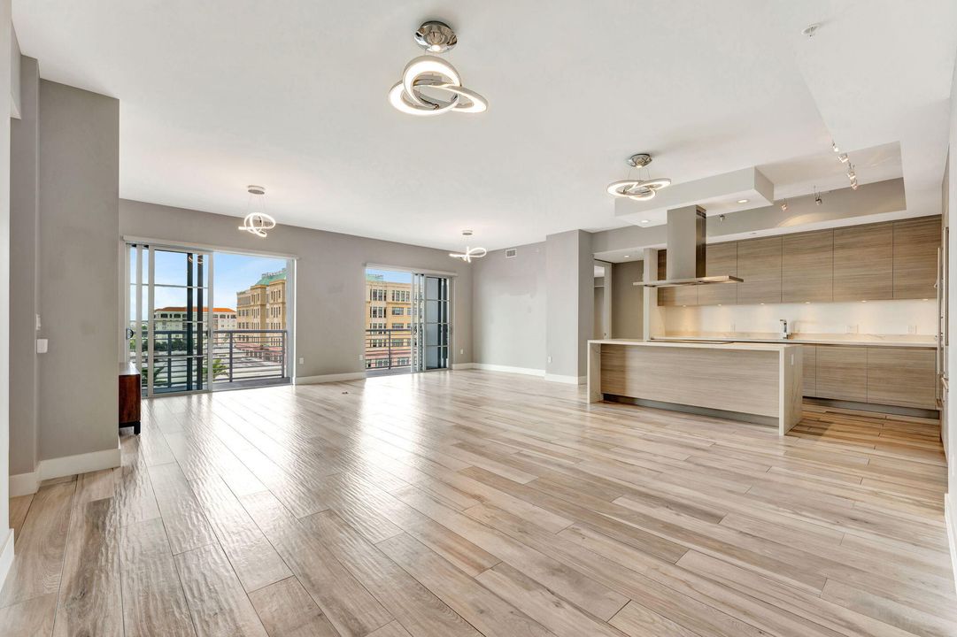 For Sale: $1,999,000 (3 beds, 3 baths, 2426 Square Feet)