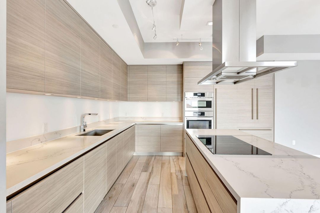 For Sale: $1,999,000 (3 beds, 3 baths, 2426 Square Feet)