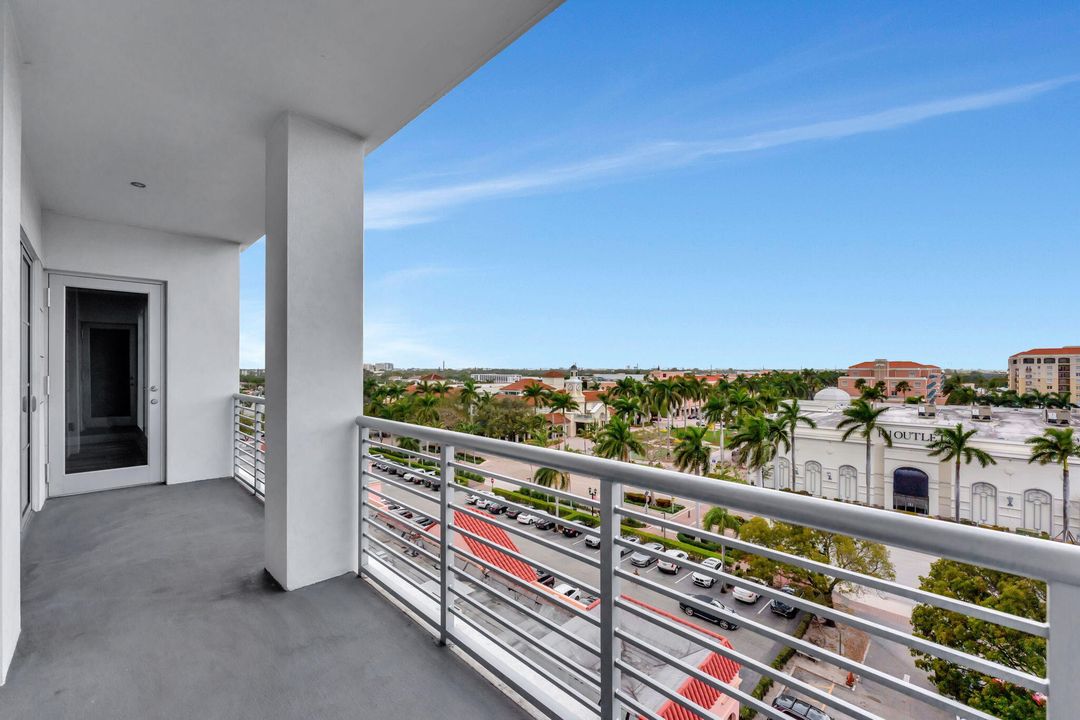 For Sale: $1,999,000 (3 beds, 3 baths, 2426 Square Feet)