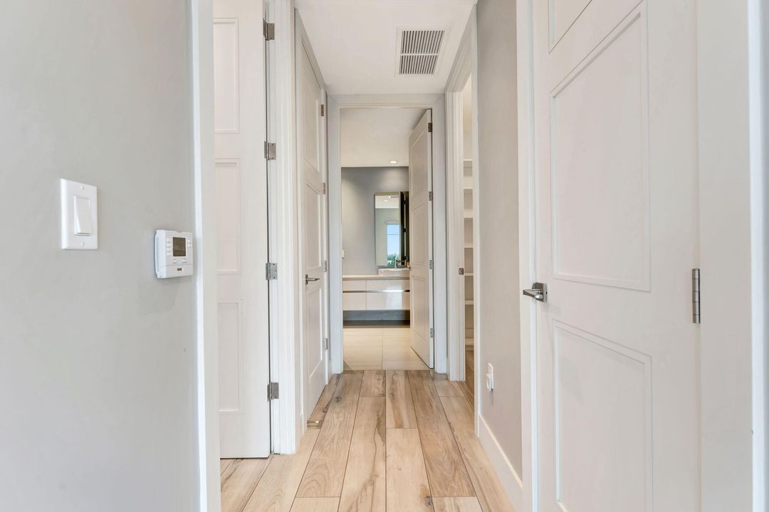 For Sale: $1,999,000 (3 beds, 3 baths, 2426 Square Feet)