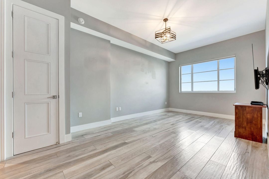 For Sale: $1,999,000 (3 beds, 3 baths, 2426 Square Feet)